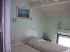 chambre avec 2 lits en 90