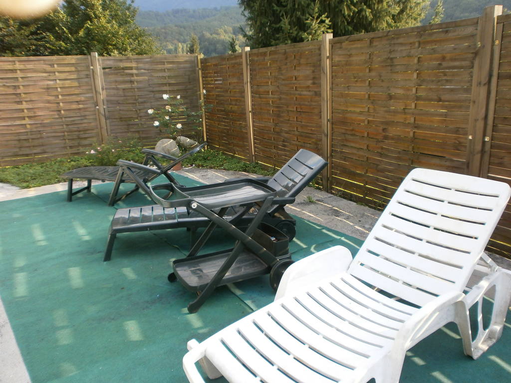 La plage de la piscine 3