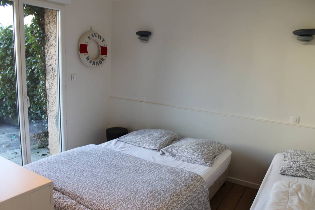 La chambre 2 côté jardin