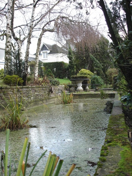 Gîte vu du bassin