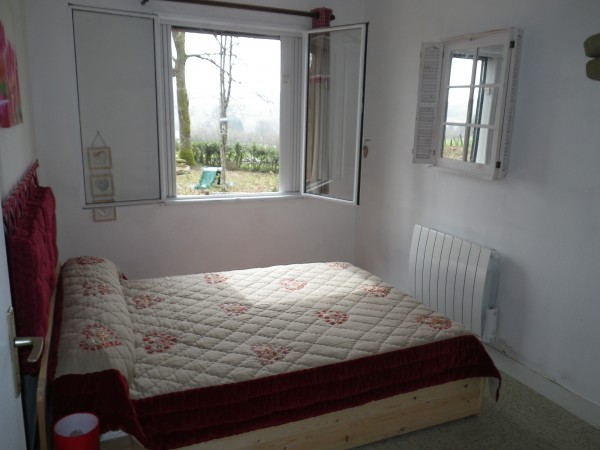 PETITE CHAMBRE