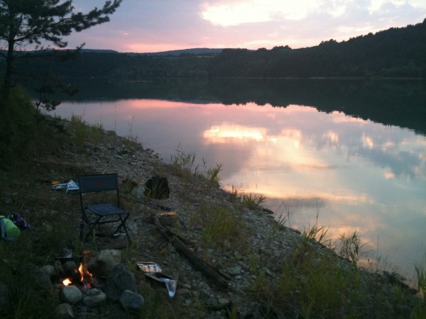 Au bord d'un lac