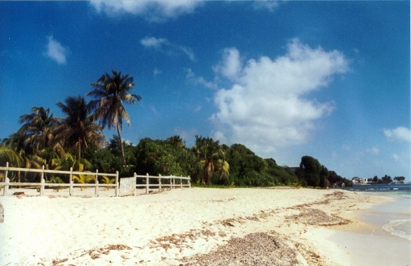 Plage et barrière