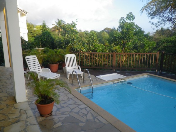 Autour de la piscine
