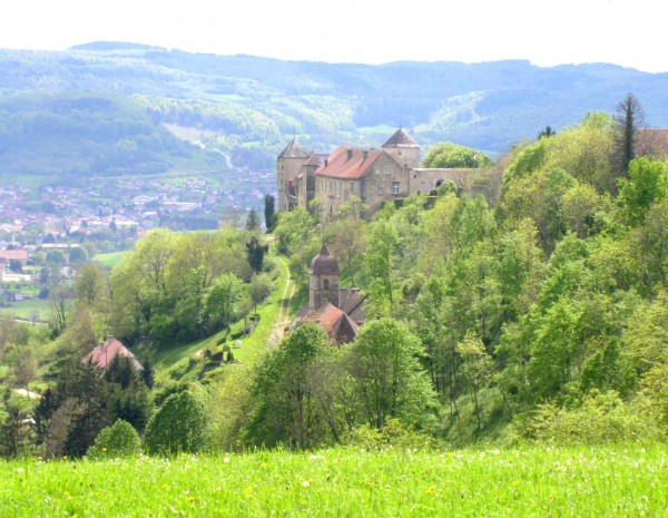 A 5mn le château et le village médiéval de Belvoir