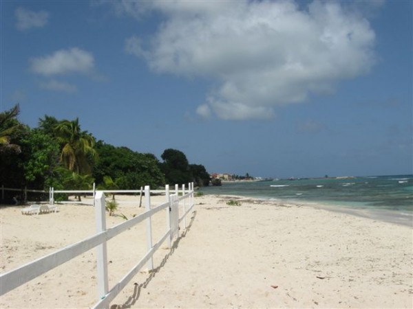 Plage et barrière