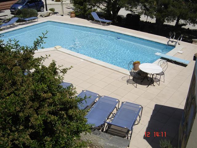 La piscine vue de hauteur