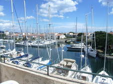 Location saisonnière à Port Grimaud (83).