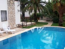 Location villa hortensias, 6 personnes, piscine privée.