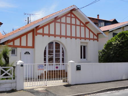 Location maison été/hiver à 100m de la plage centrale de Capbreton.