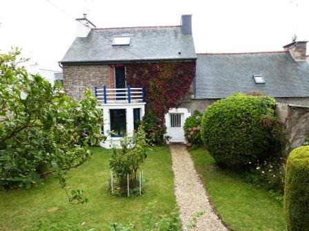 Location maison de pêcheur en pierre proche des grèves et du GR34.