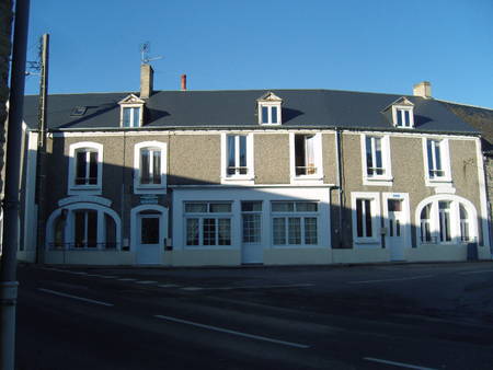 Gîtes des Plages du Débarquement pour 26 personnes.