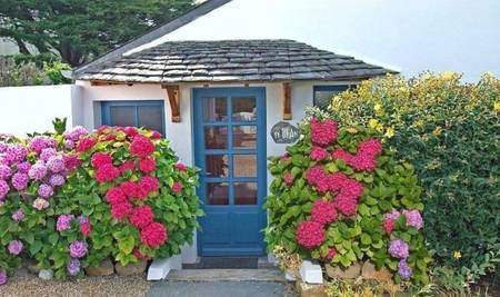 Location maison vue sur mer à deux pas des plages.