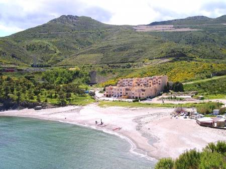 Studio 4 couchages pieds dans l'eau.