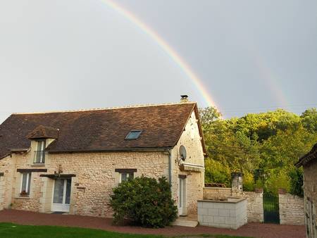 Gîte spacieux et calme proche Futuroscope, château de la loire, Saumur.