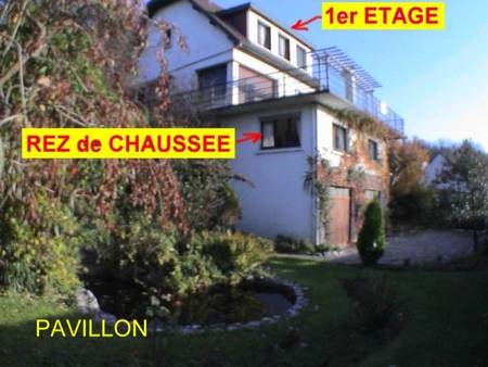 Bord de mer de 4 à 12 personnes, grande villa tout confort, jardin et parking.