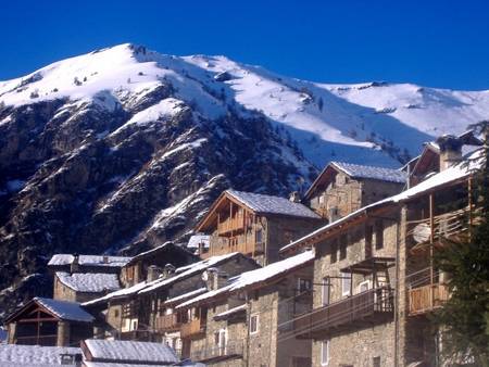Location maison et appartements pour vacances dans la superbe Vallée du Maira.