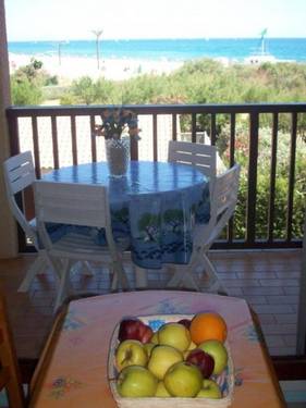 St-Cyprien Plage, front de mer, les pieds dans l'eau, vue mer à 50 m mer/plage