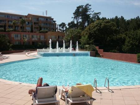 Très beau 2 pièces avec vue panoramique sur la baie de Cannes et l'estérel.