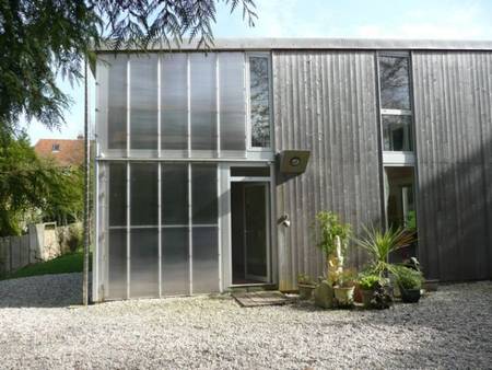 Location appartement ultra moderne, calme, à 500m du golf 2 km des plages.