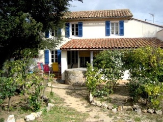 Villa 2 à 6 pers. en bord de mer, plage de La garonne à 50 mètres (sable fin).