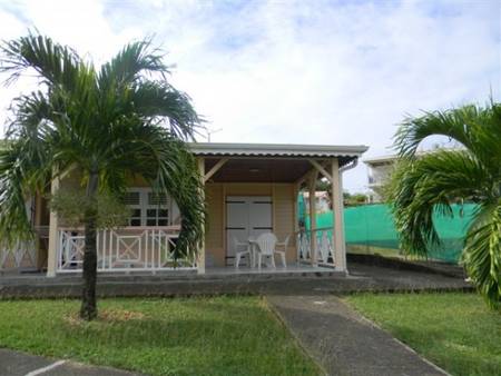 Maison individuelle à deux pas de la plage dans coin calme au Vauclin.