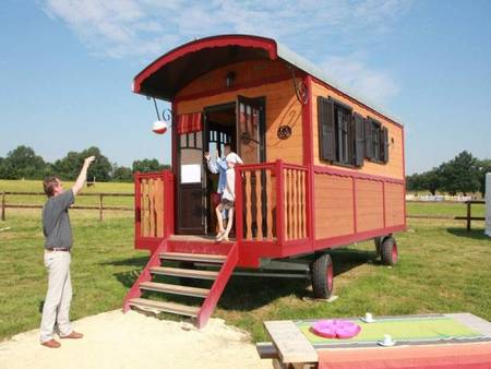 Séjour au vert aux Roulottes du Berry.
