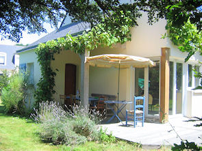 Maison Port-Navalo, 200 m plages côté golfe ou océan, jardin 800m2 calme.