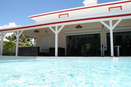 Saint Francois, location de villa de prestige jusqu'à 14 personnes.