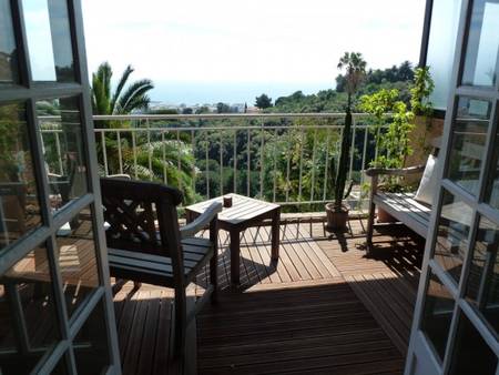 Superbe 2 pièces, vue mer et piscine.