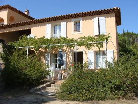 Maisonnette :L'île aux mimosas,vue imprenable sur l'île de Porquerolles.