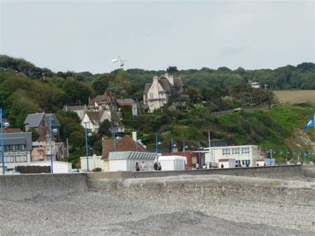 Appartement dans manoir 1930, vue exceptionnelle sur mer.