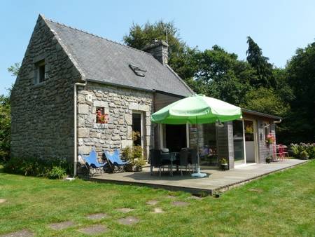 Gîte de charme au pays des abers, en pleine nature. Accès internet.