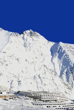 Piau-Engaly, loue 2 appartements, 8 couchages. 