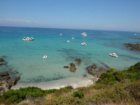 Location F2  de plain-pied - Vue sur mer à 350 m de la plage de sable fin.