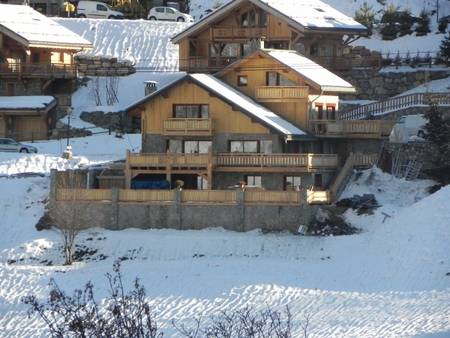 Magnifique chalet entièrement rénové.