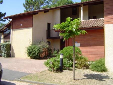 Studio cabine type 1, vue sur forêt, à 600 mètres de la plage. 