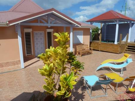 Villa de standing avec spa privatif, 2/9 personnes.