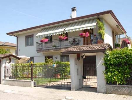 Appartement aux pieds des Collines Euganéennes, dans la ville des Thermes