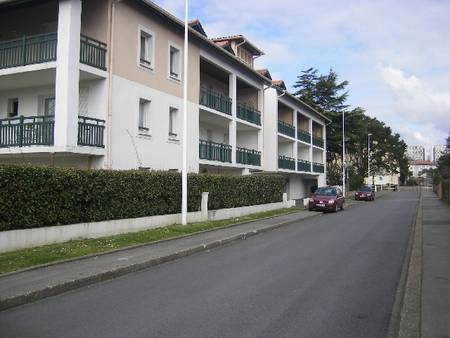 Appartement T1 bis (4 personnes) dans résidence de standing avec ascenceur.