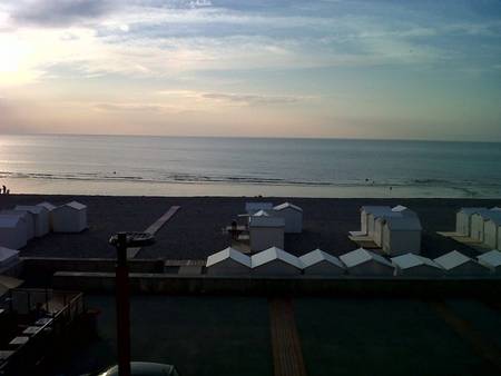 Location d'appartement Mers-les-Bains face mer et plage.