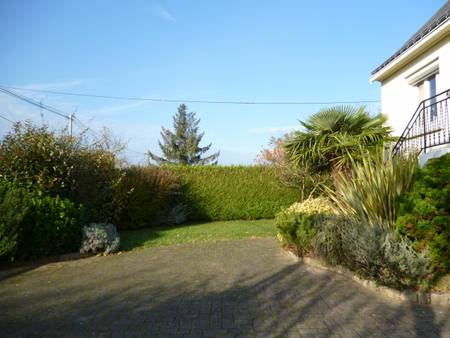 Maison avec vue imprenable sur la campagne à 10 minutes des plages. 
