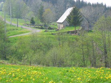 Authentique gîte de montagne, calme et vue superbe.                