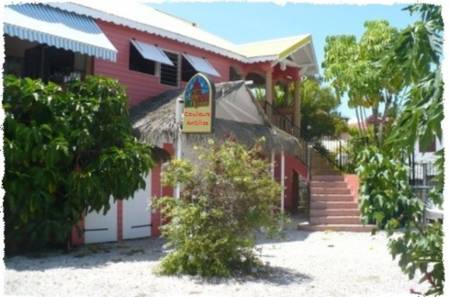 Gites à Sainte-Anne en Guadeloupe à 20 minutes à pieds de la plage. 