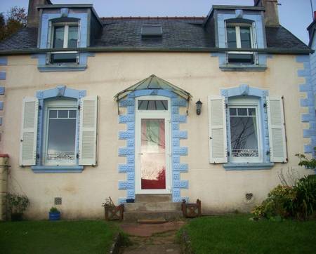 Location de maison de pêcheur dans cadre champêtre, proche de la mer.