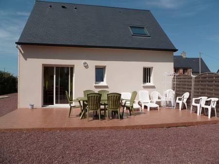 Gîte de vacances bord de mer, St Martin de Brehal.