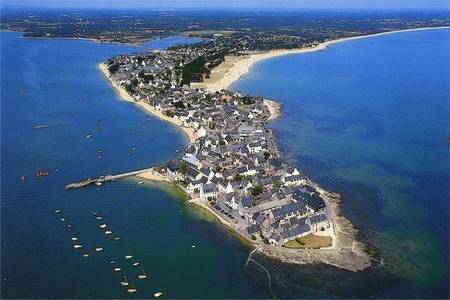 Maison spacieuse bretagne (classée 3 étoiles) 50 mètres plage.