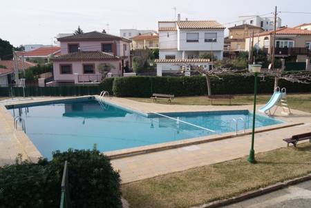 Appartement type F3 climatisé, piscine.