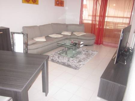 T4 face à la mer Juans les Pins.