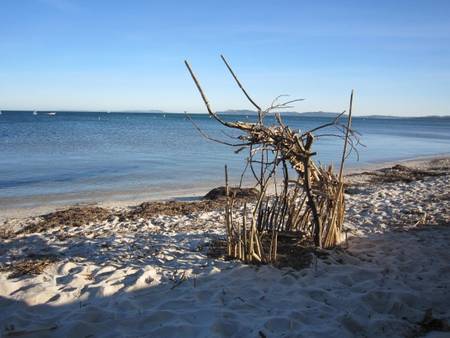Location studio rez de jardin, 180 mètres de la mer.